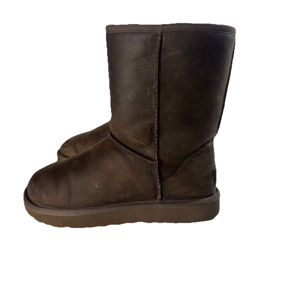 UGG 1016599 Womens Boots Leather Size 6 Brown Sheepskin Lined Winter Casual EU37